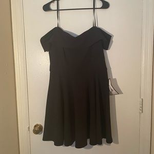 B.Darlin• NWT• Off the shoulder A-line Dress (15/16)